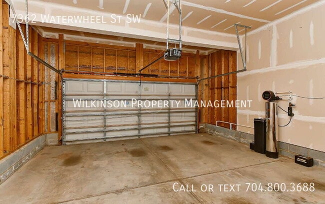 Building Photo - 7362 Waterwheel St SW