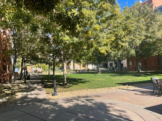 Building Photo - 38 E Serene Ave