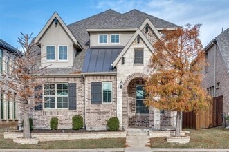 Building Photo - 1435 Wittington Pl