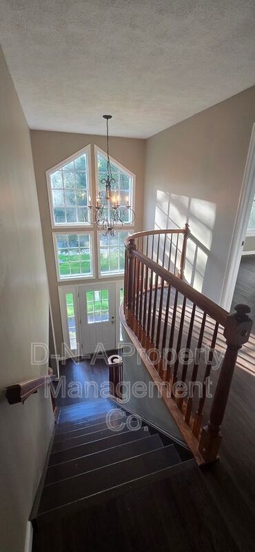 Building Photo - 412 Lakeside Dr