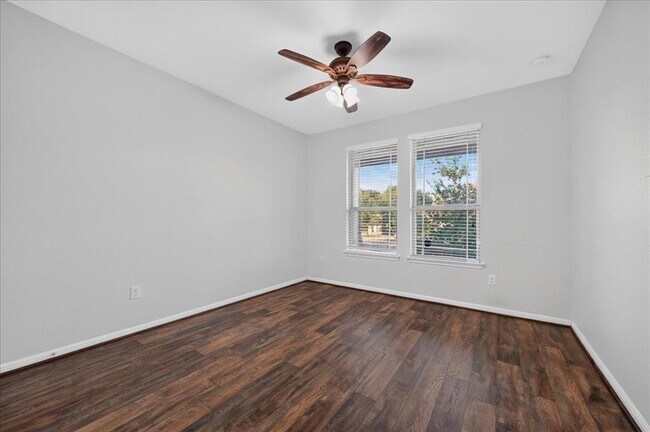 Building Photo - 617 Cortona Ln