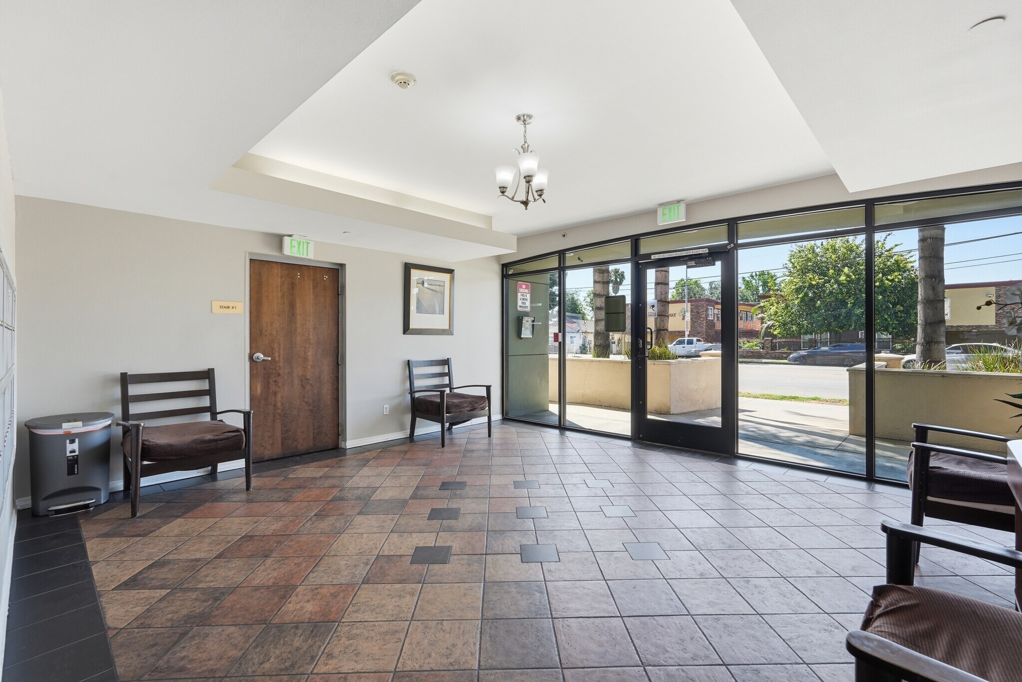 Building Photo - 13941 Sherman Way