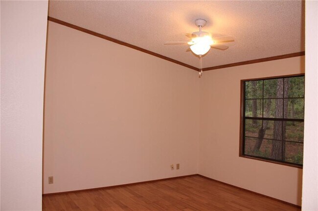 Building Photo - 391 Kc Dr