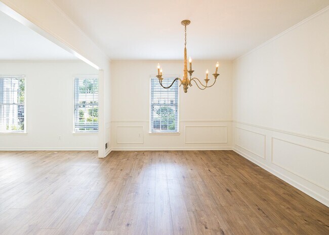 Building Photo - 7670 McHenry Cir E