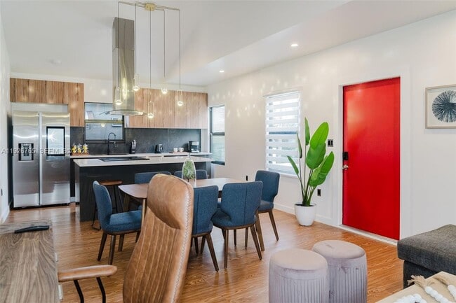 Building Photo - 1040 NW 120th St