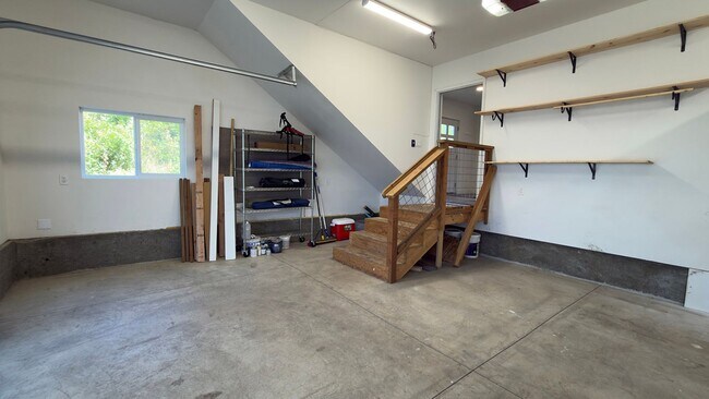 Building Photo - 33254 Columbia Beach Ln