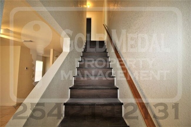 Building Photo - 4008 Pilgram Dr