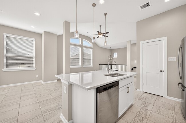 Building Photo - 9442 Starlight Oak Dr