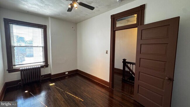 Building Photo - 18 16th St NE