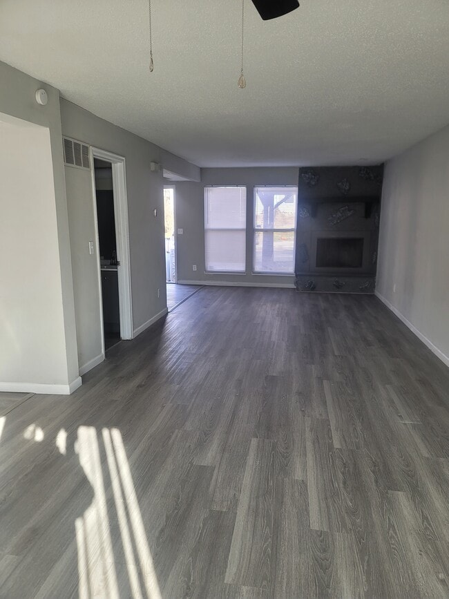 Building Photo - 189 Northport Hills Dr