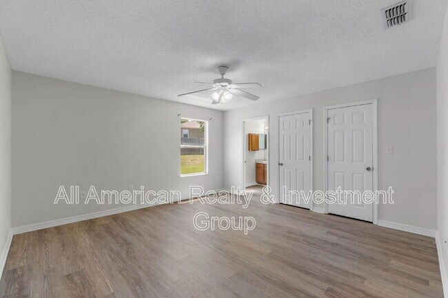 Building Photo - 147 Cabana Way