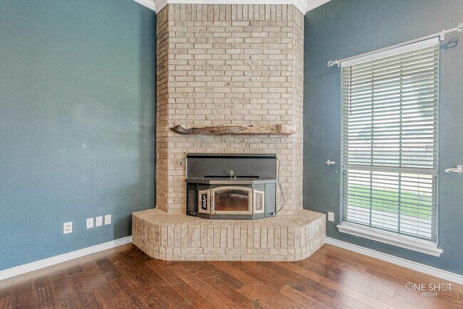 Building Photo - 7017 Springwater Ave