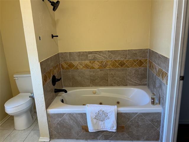 Building Photo - 6027 Homestead Ct