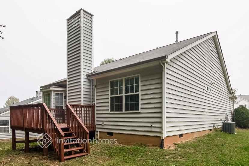 Building Photo - 8612 Warwick Crest Ln