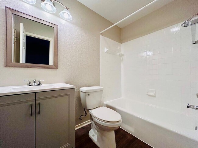 Building Photo - 9304 Kempler Dr