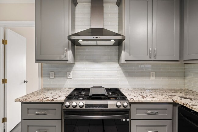 Building Photo - 21039 Vista Trail Ct
