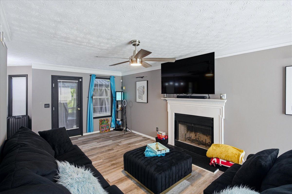 Building Photo - 1459 Bridgewater Branch