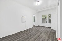 Building Photo - 225 E Garfield Ave