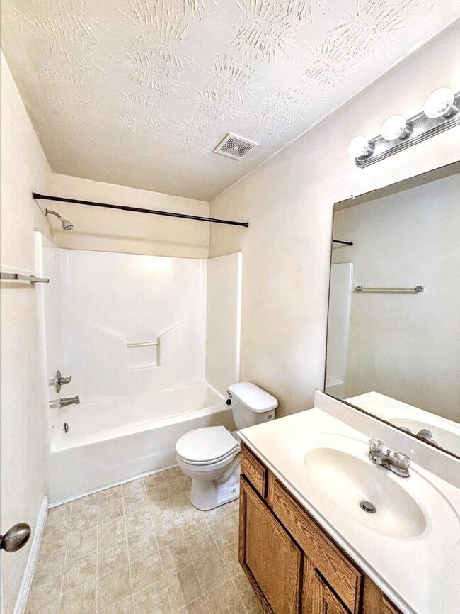 Building Photo - 4710 Kiowa Cir