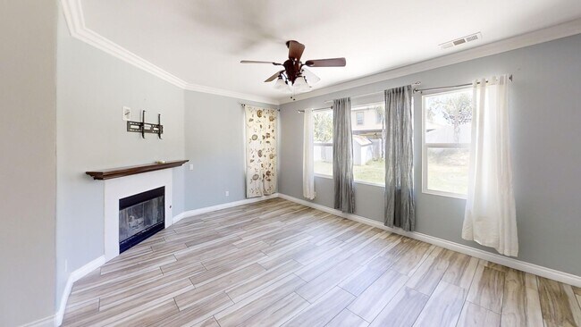 Building Photo - 4 bedroom 3 bath Fairway Canyon Home