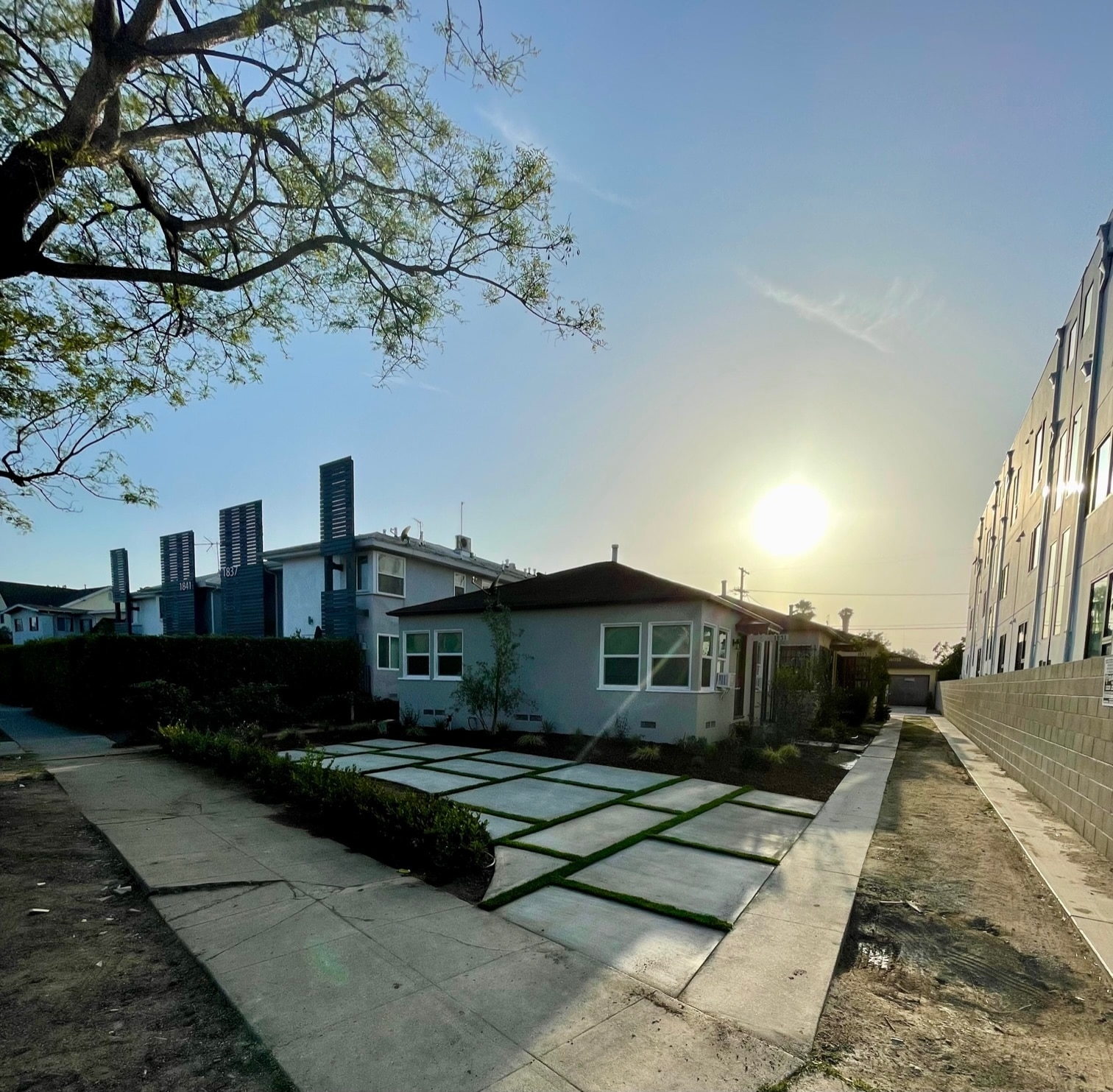 Building Photo - 1831 S Redondo Blvd