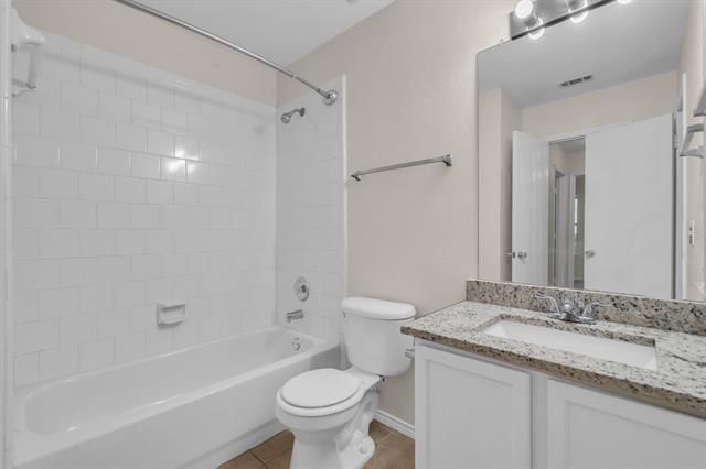 Building Photo - 2312 Tailburton Ct