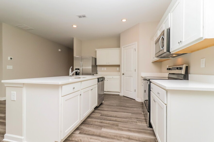 Building Photo - 506 Knightsbridge Ln