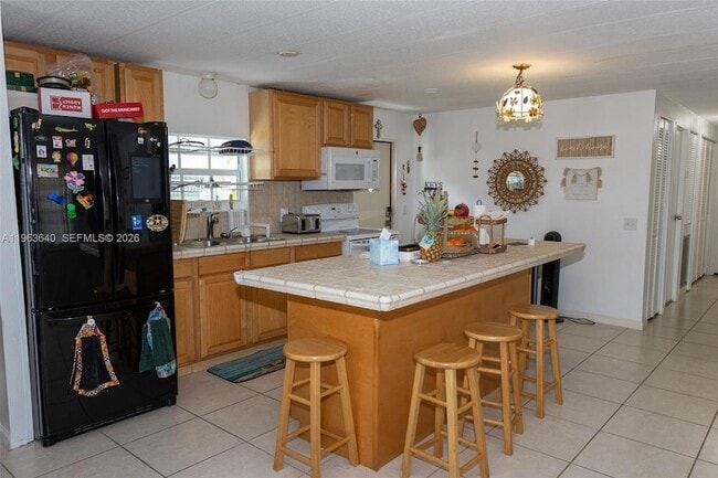 Building Photo - 118 Burgundy Dr