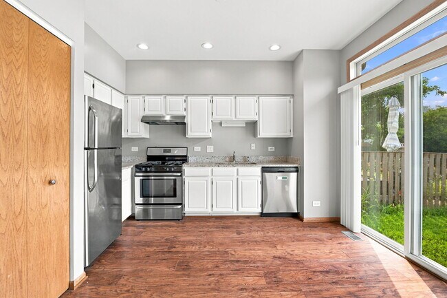 Building Photo - 2554 Warm Springs Ln