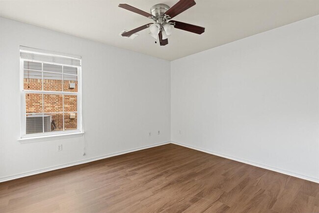 Building Photo - 1310 Alpine Mountain Dr