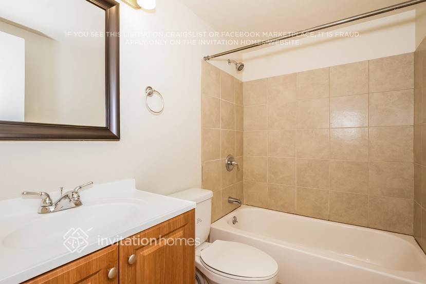 Building Photo - 19430 E Brown Dr