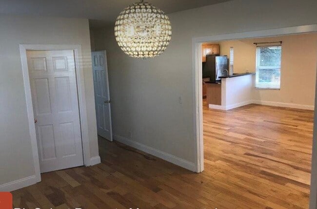 Building Photo - 15242 La Maida St
