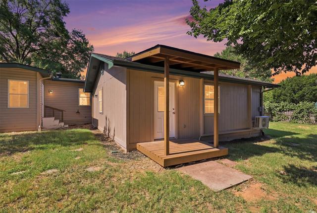 Building Photo - 1941 Lariat Ln