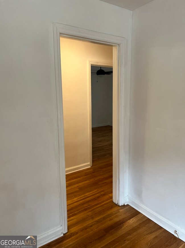 Building Photo - 1215 Westview Dr SW