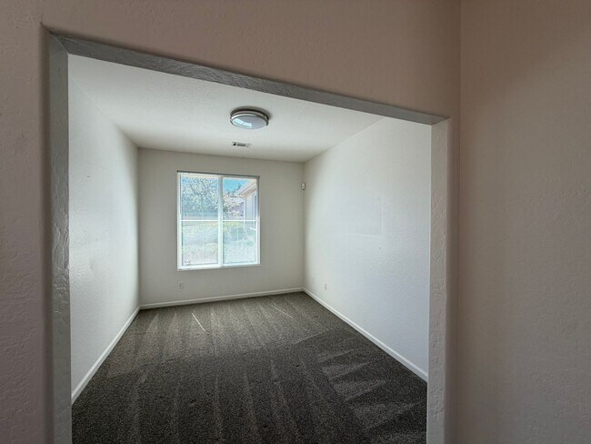 Building Photo - 55+ Del Webb home in Somersett