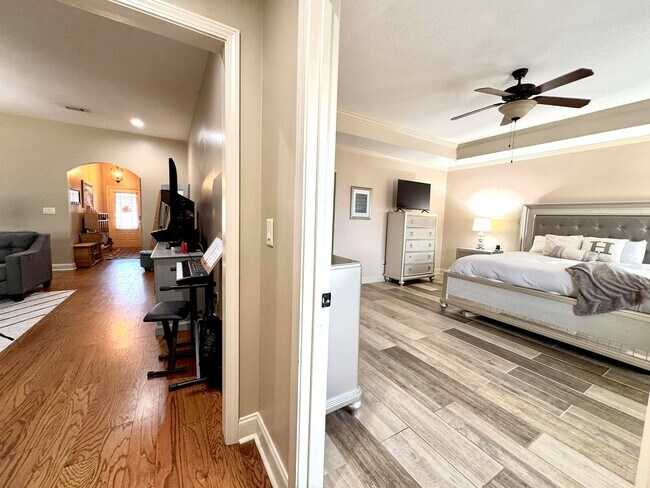 Building Photo - 61 Boulder Dr