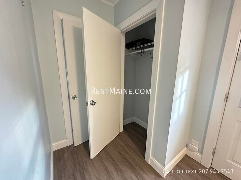 Building Photo - 227 Ohio St