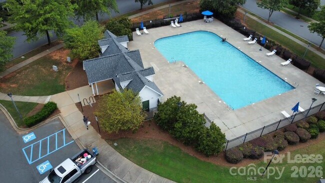 Building Photo - 10131 Ballyclare Ct