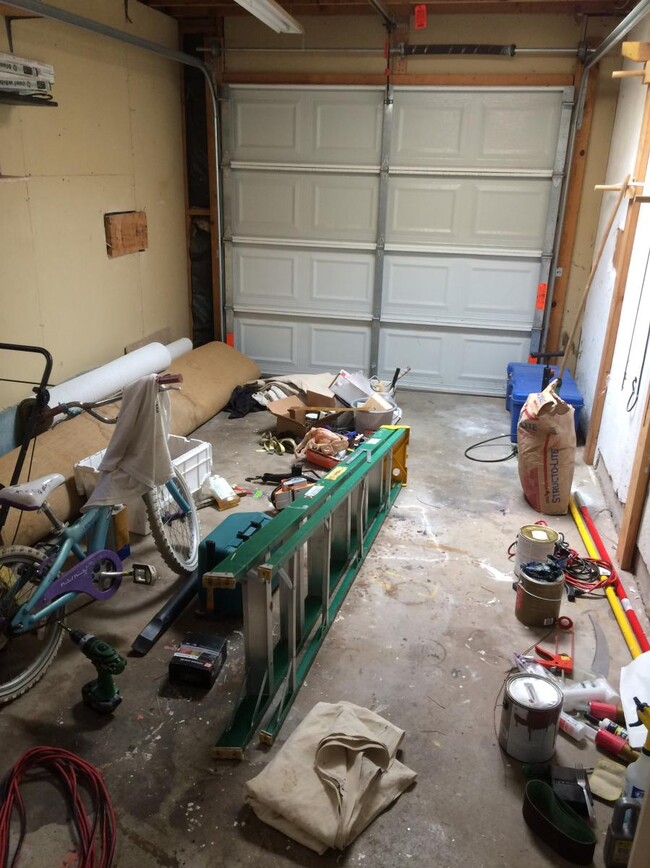 14 view of garage single car - 1640 Columbia Dr SE