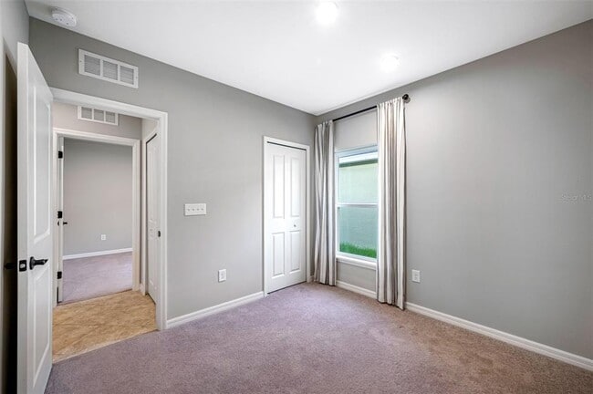 Building Photo - 11230 High Noon Trl