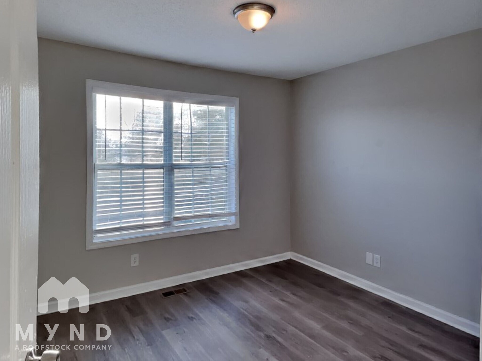 Building Photo - 17 Richmond Dr