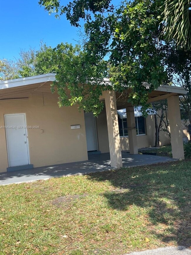 Building Photo - 7101 Park St