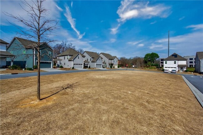 Building Photo - 1020 River Park Dr