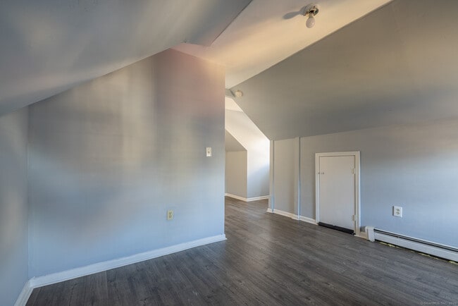 Building Photo - 56 Park Ave