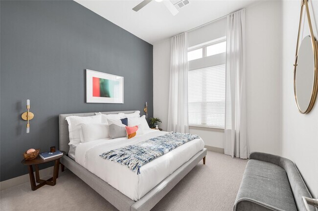 Building Photo - 160 Birdsall St