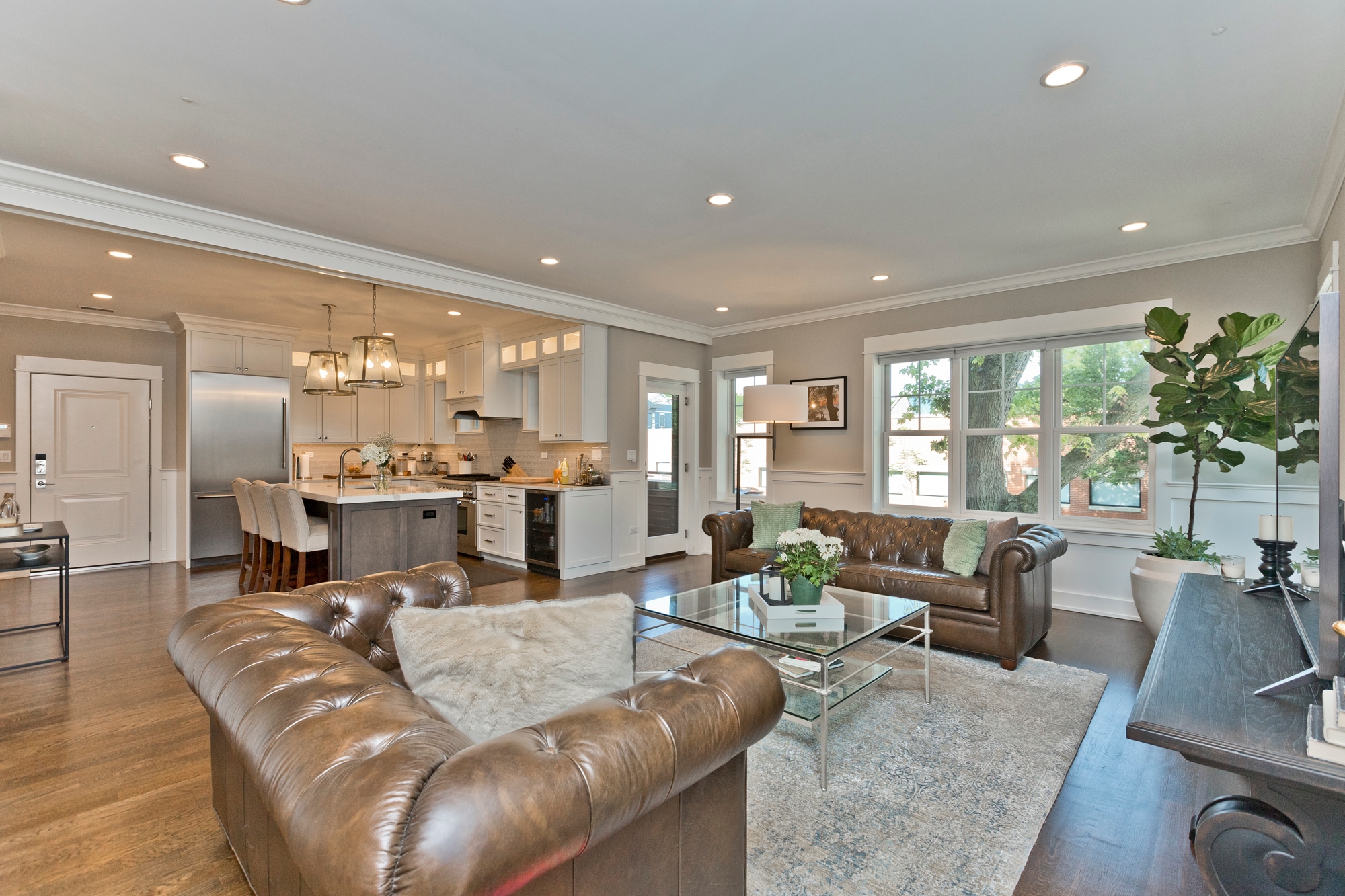 Building Photo - 4753 N Hamilton Ave