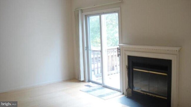 Building Photo - 13671 Cedar Creek Ln