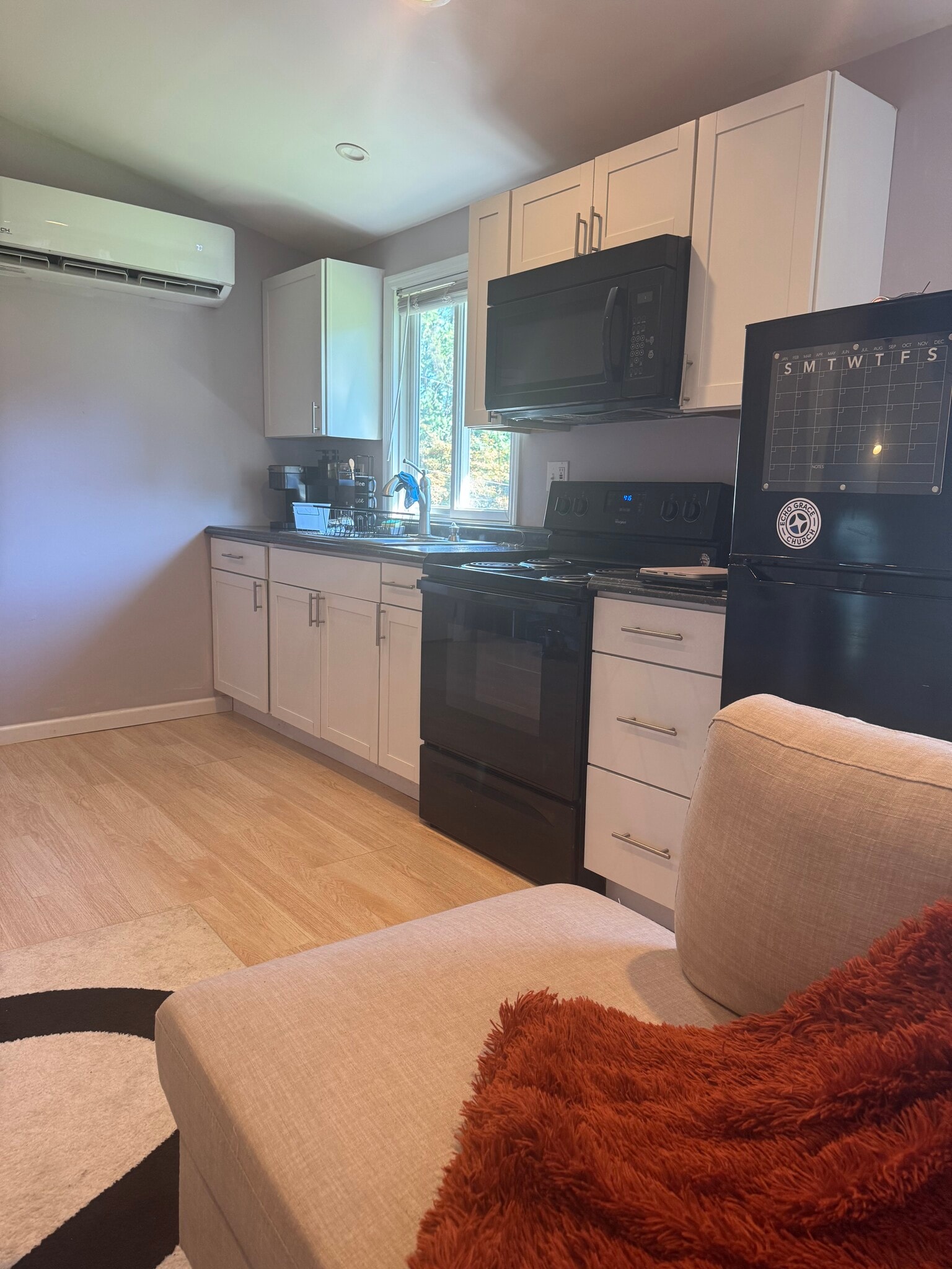 Kitchen - 8 Spruce Ave
