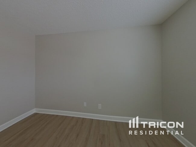 Building Photo - 4514 Fenton Rd