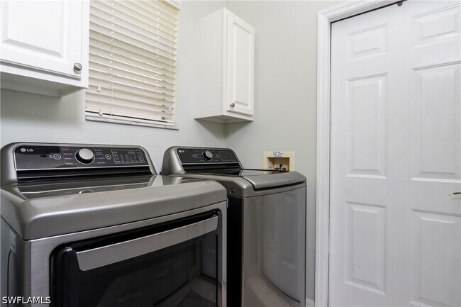 Building Photo - 1959 Dory Ct